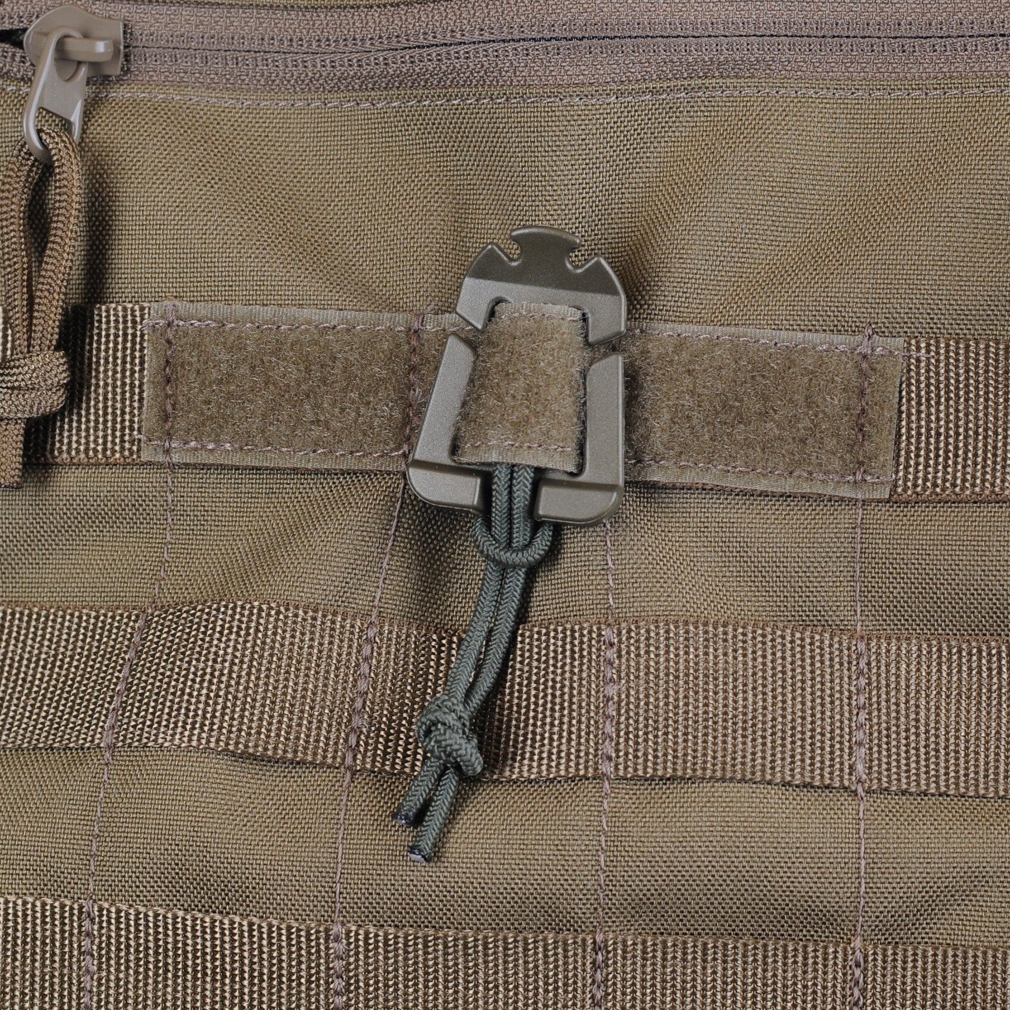 Кліпса універсальна на систему MOLLE олива