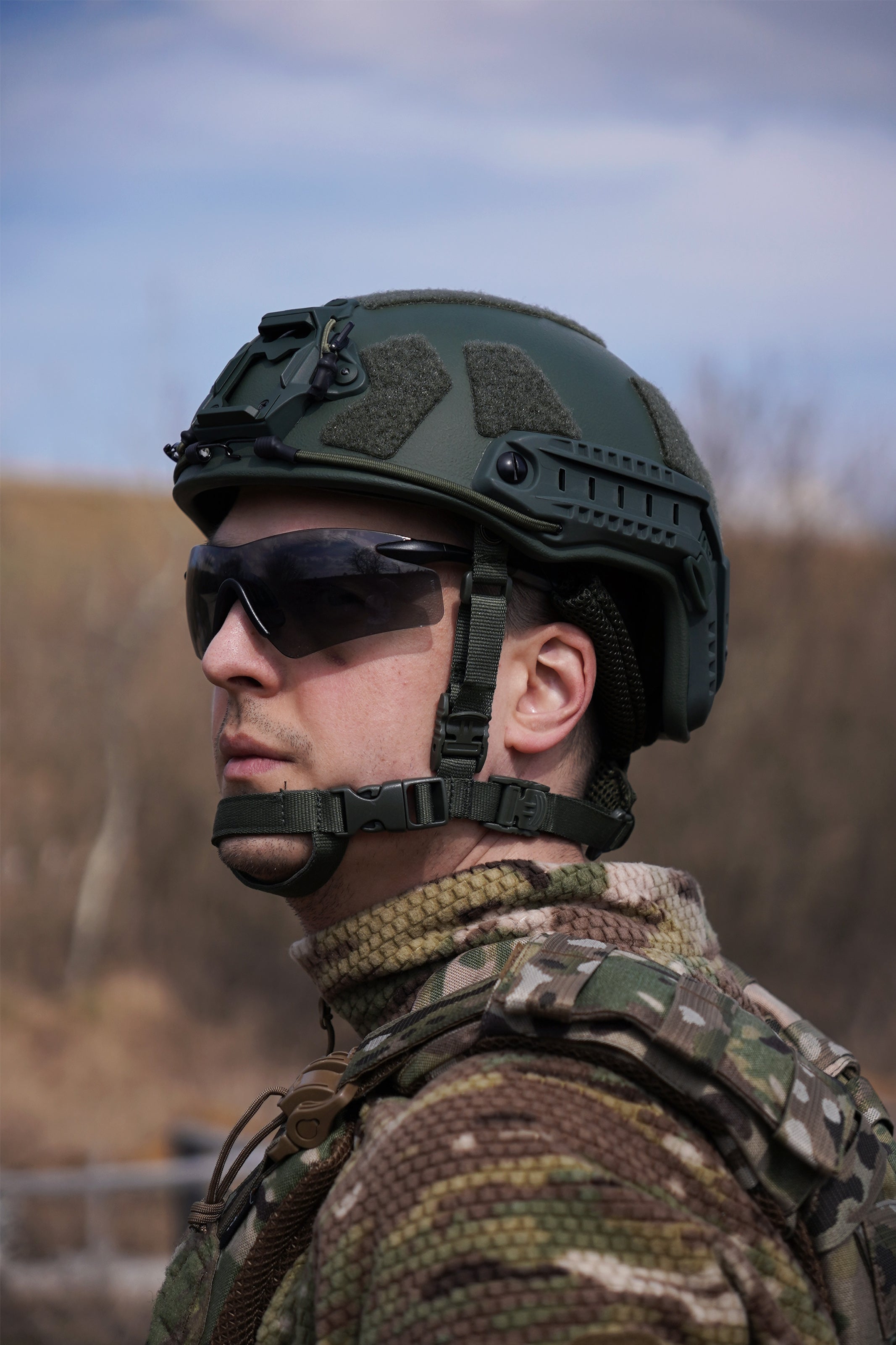 Кевларовий балістичний шолом FAST GEN III Kevlar Olive з кріпленням NVG та рейками