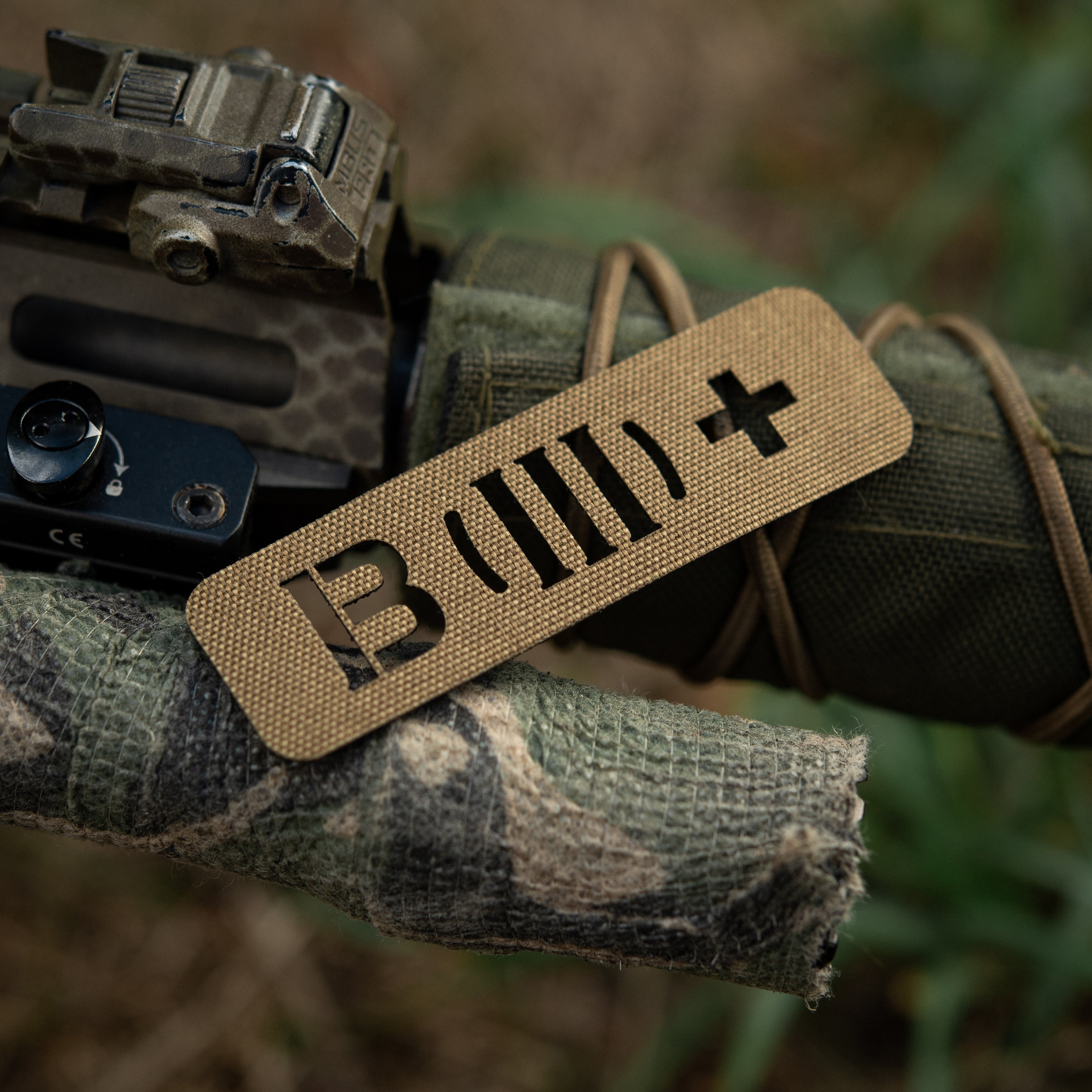 M-Tac нашивка група крові B (III) + наскрізна Laser Cut 25х80 Coyote