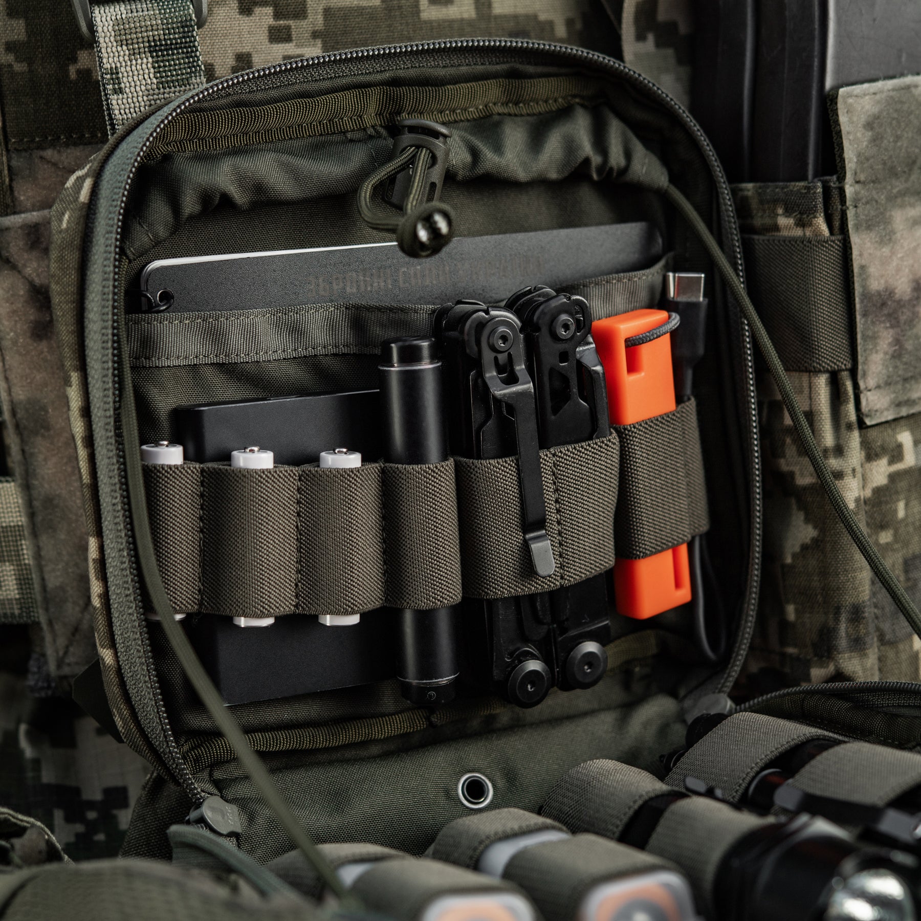 M-Tac підсумок органайзер Elite MM14