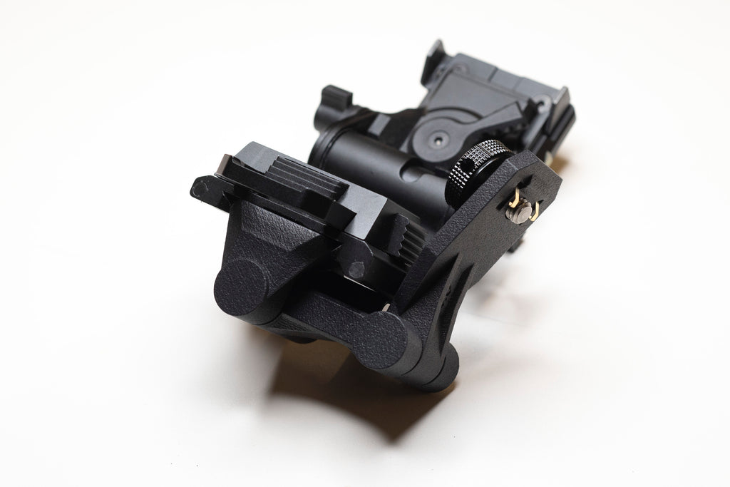 Кріплення J-arm для PVS-14 з авто-відключенням