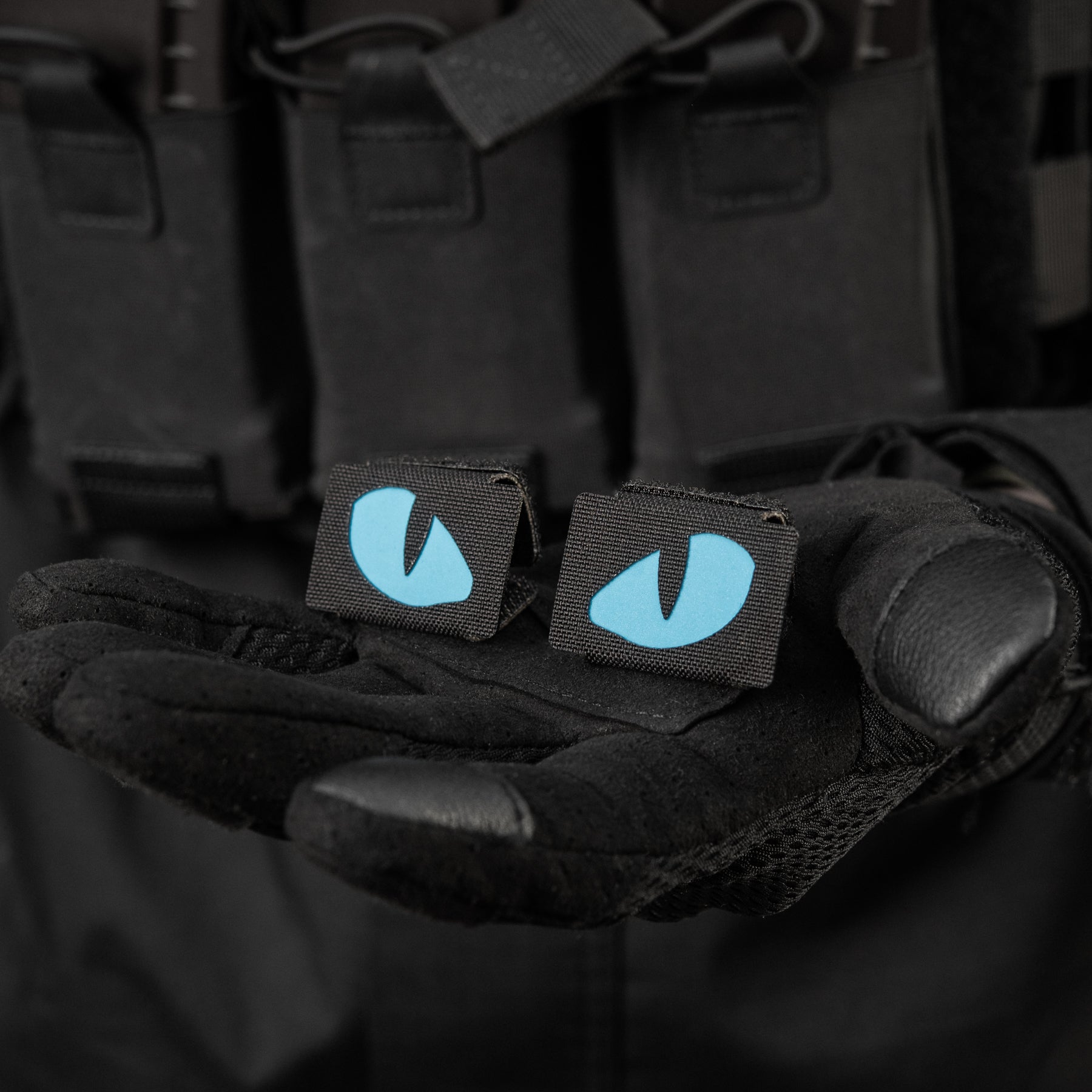 M-Tac нашивка Tiger Eyes Laser Cut (пара) Black/Blue/GID