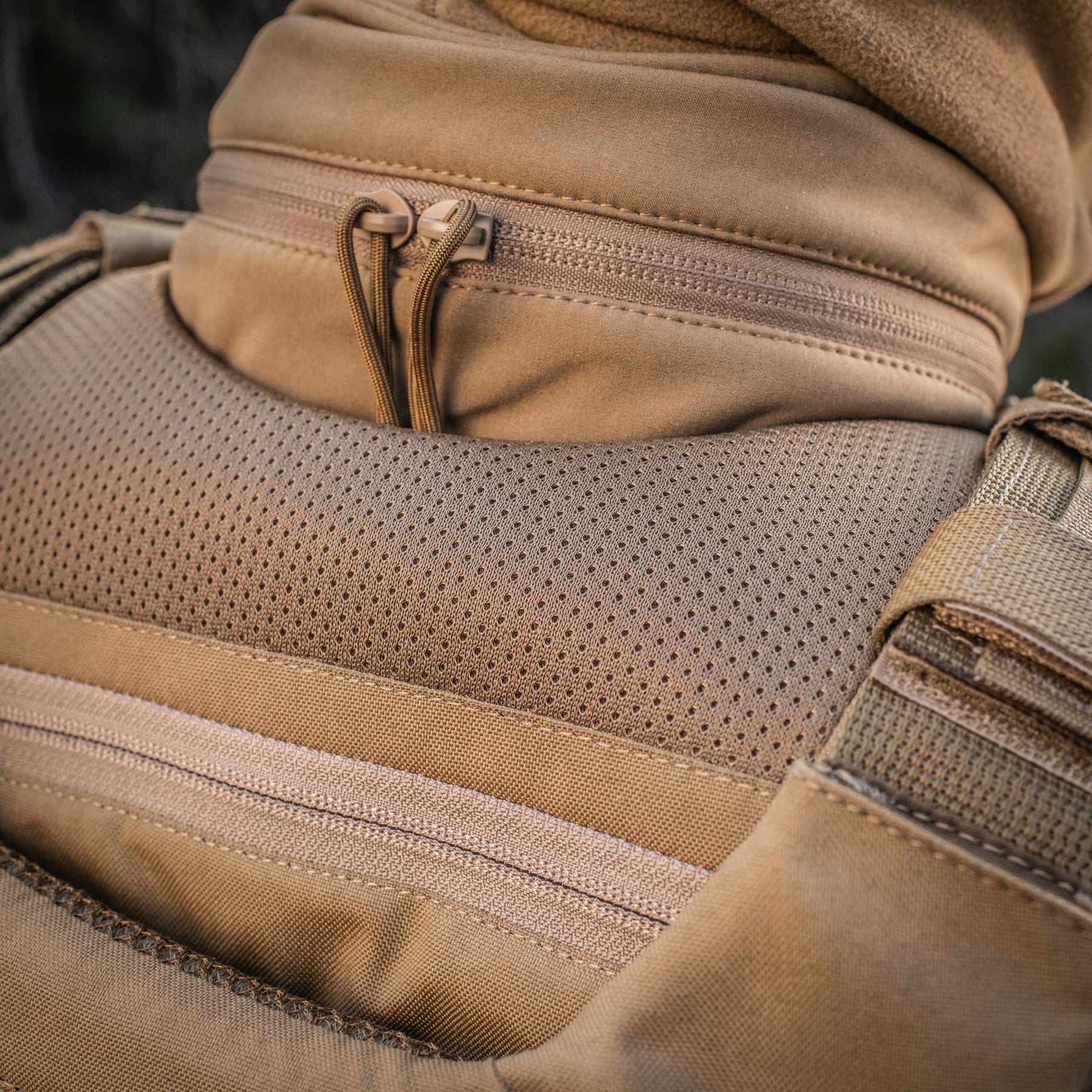 M-Tac демпфер плечовий для плитоноски Cuirass QRS Coyote