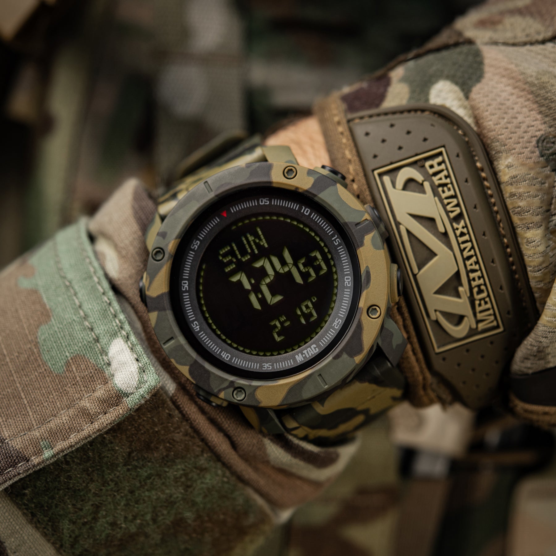 M-Tac годинник тактичний з компасом 2095 Camo