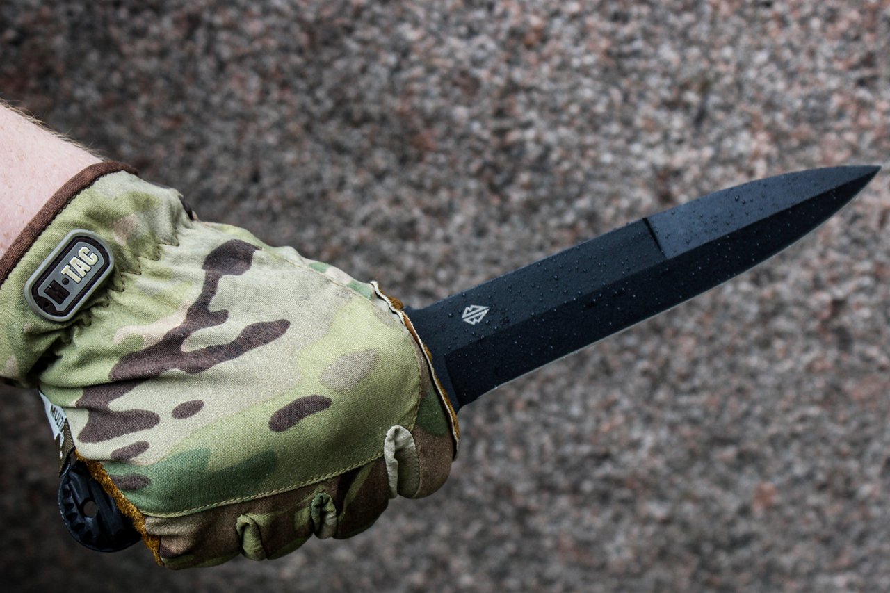 Blade Brothers ніж Штурмовик