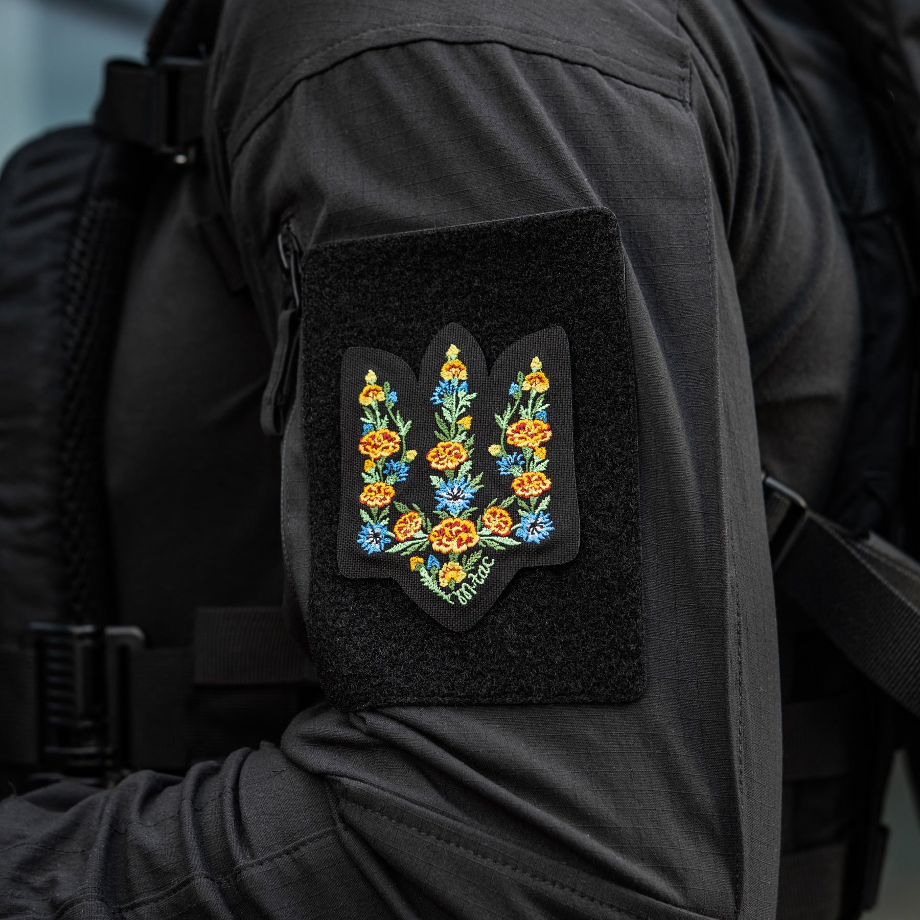 M-Tac нашивка Тризуб Чорнобривці (вишивка) Black