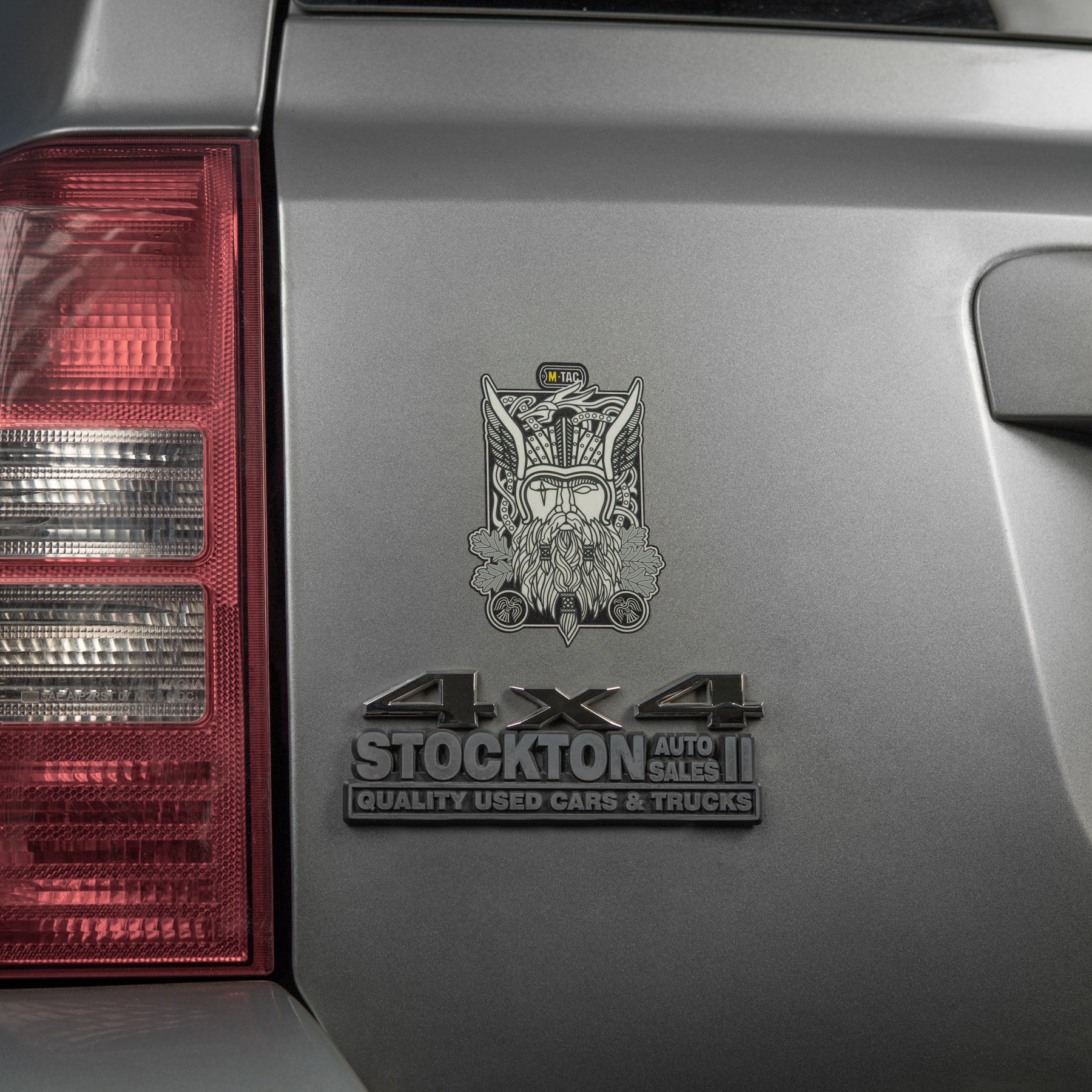 M-Tac наклейка Odin світловідбиваюча Black
