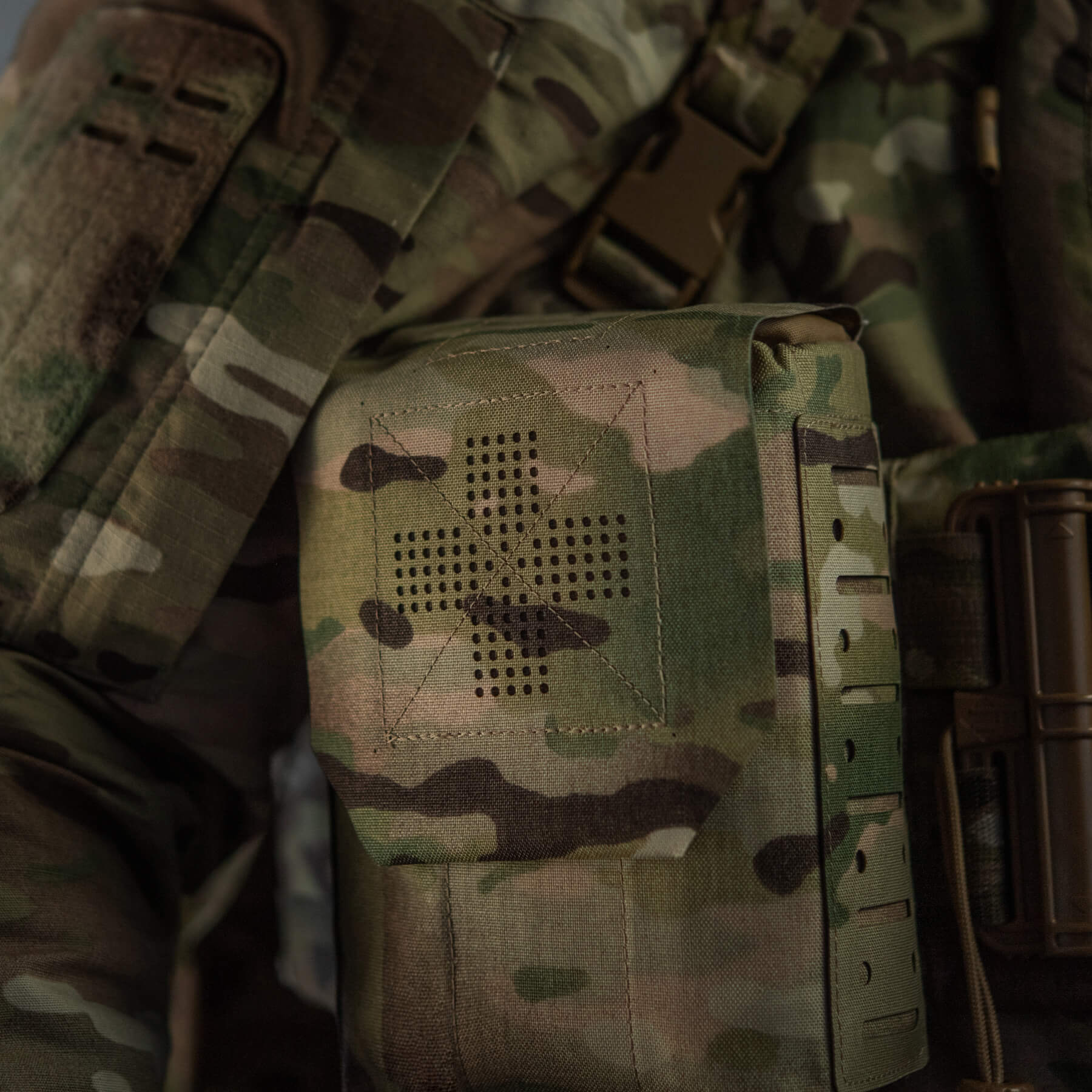 M-Tac підсумок медичний вертикальний Large Gen.II Elite Multicam