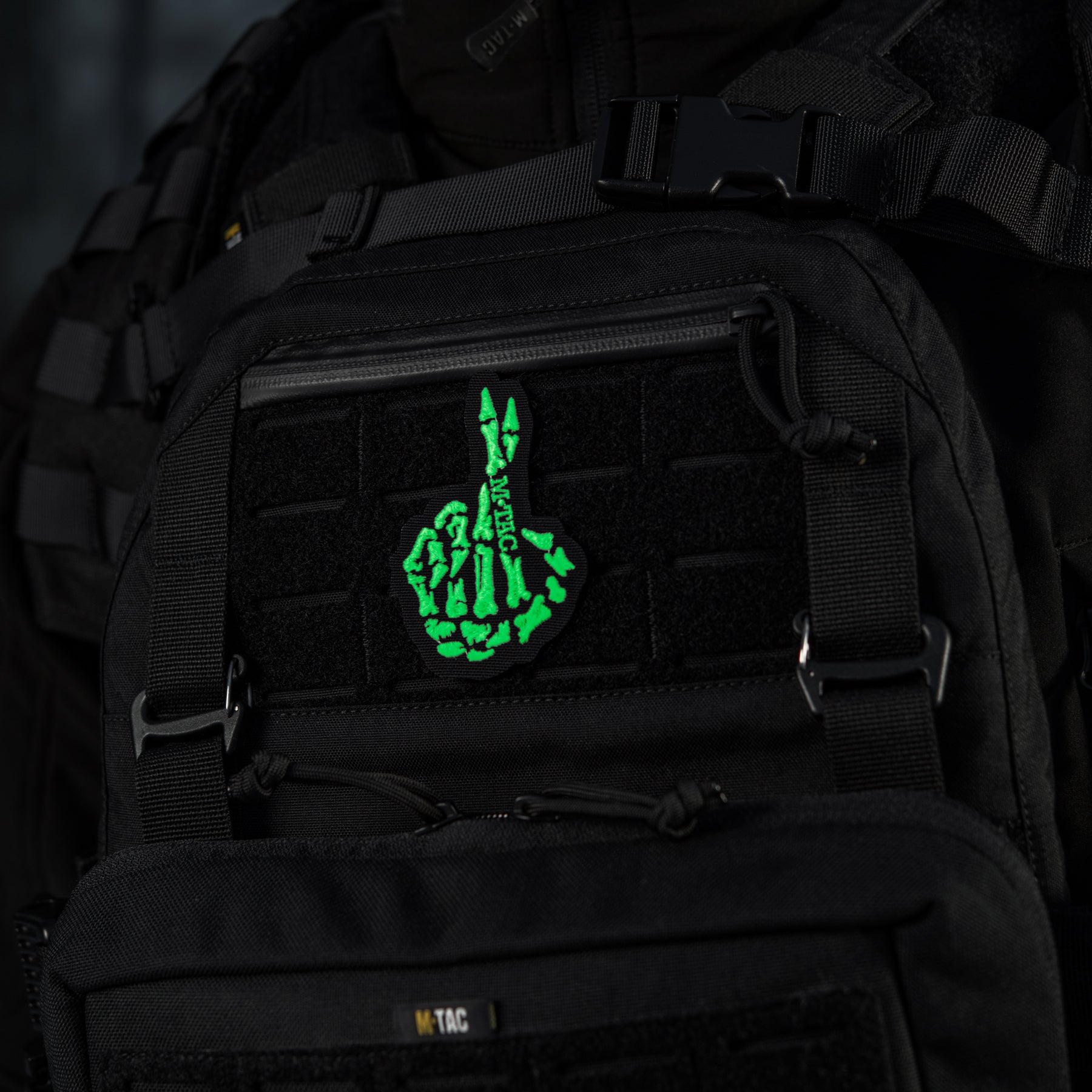 M-Tac нашивка Crossed Fingers (вишивка) Black